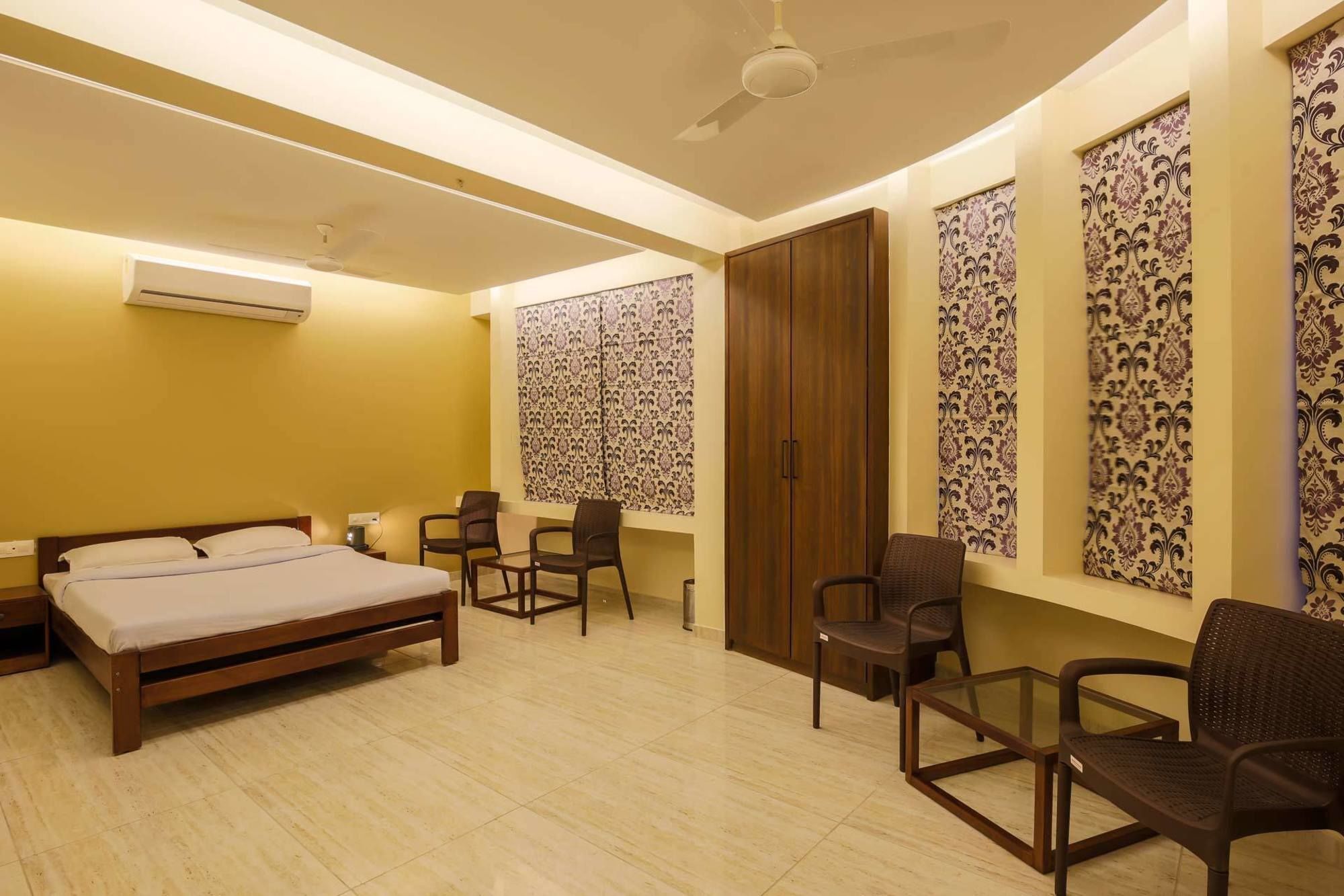 Hotel Darshan โกลฮาปูร์ ภายนอก รูปภาพ
