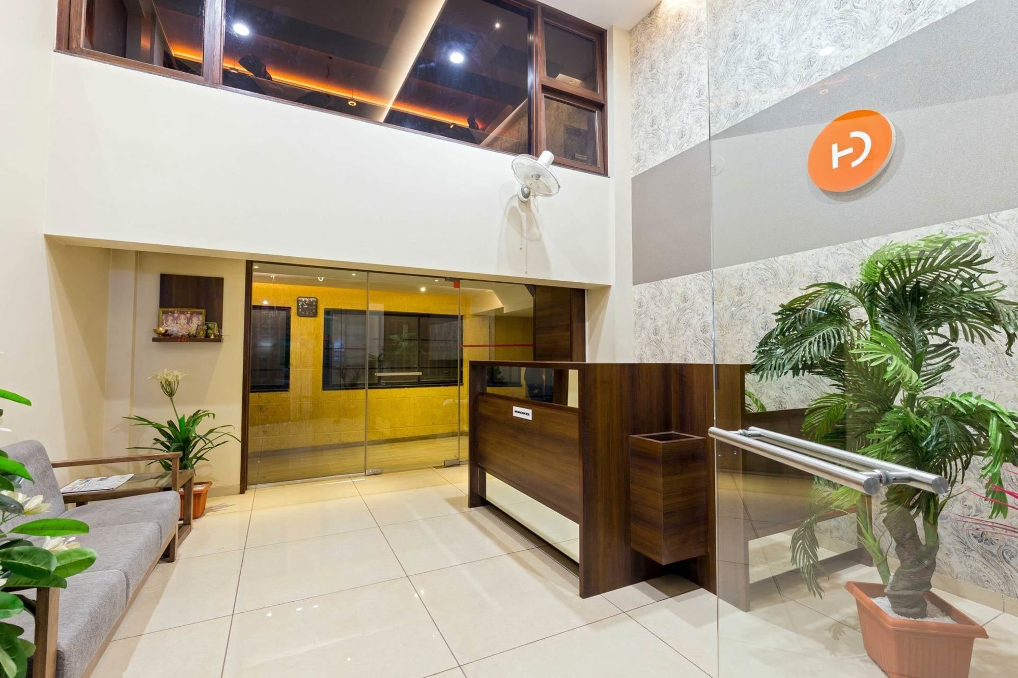 Hotel Darshan โกลฮาปูร์ ภายนอก รูปภาพ
